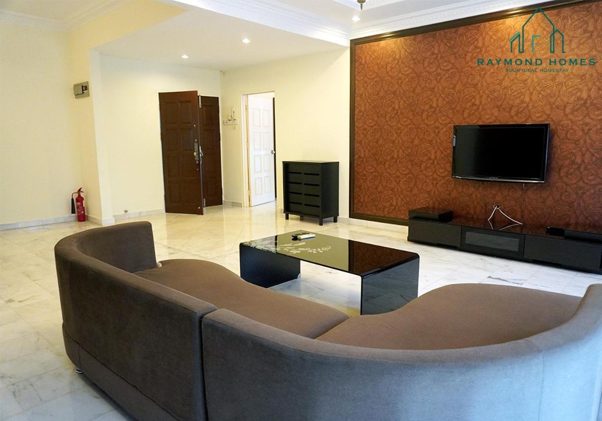 99 Kelawei Apartment Джордж Таун Екстериор снимка