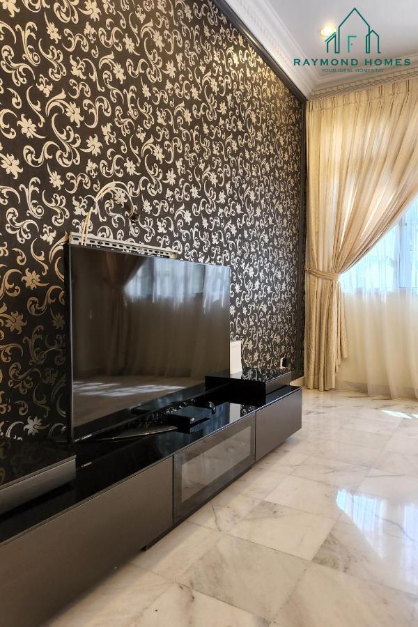 99 Kelawei Apartment Джордж Таун Екстериор снимка