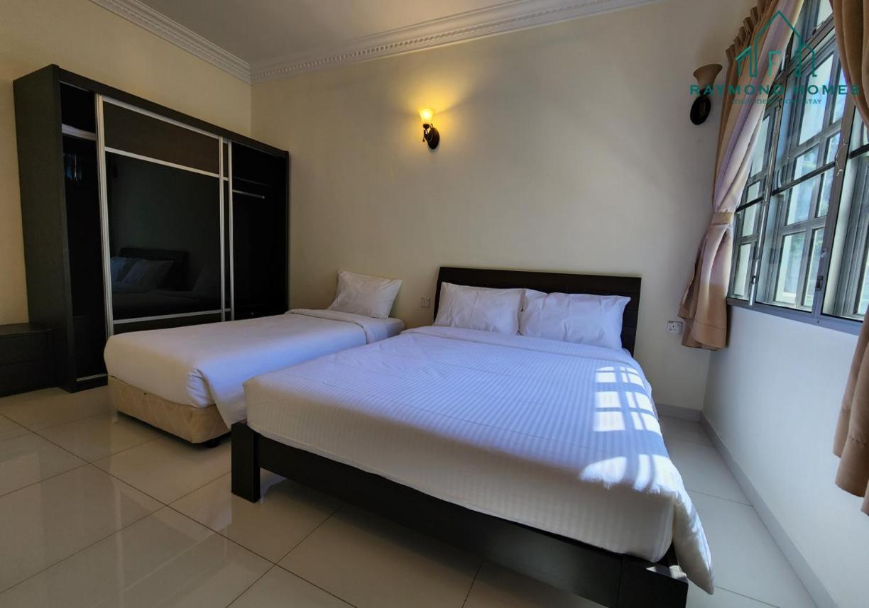 99 Kelawei Apartment Джордж Таун Екстериор снимка